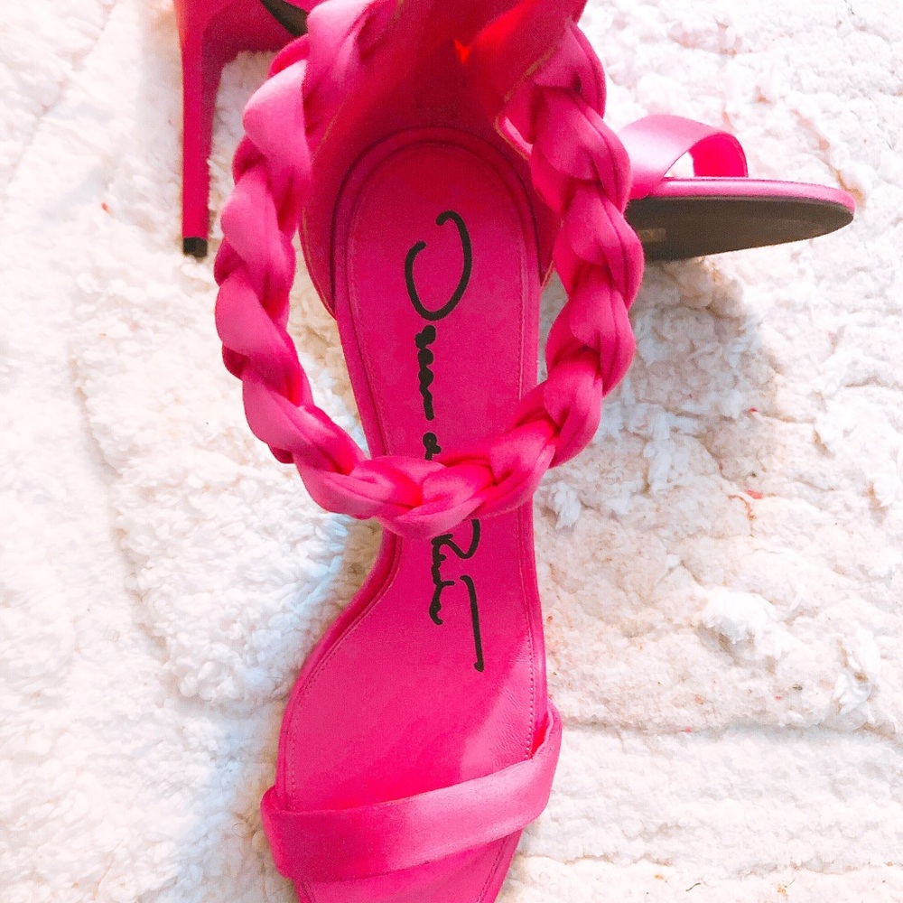 NBW! Oscar de la Renta Satin Stiletto Sandals